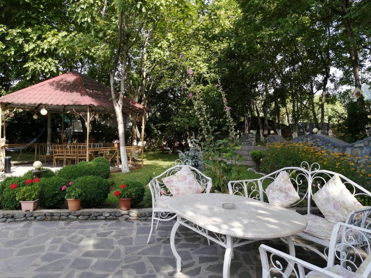 Family Hotel Lago & Wine Cellar Lagodekhi Buitenkant foto