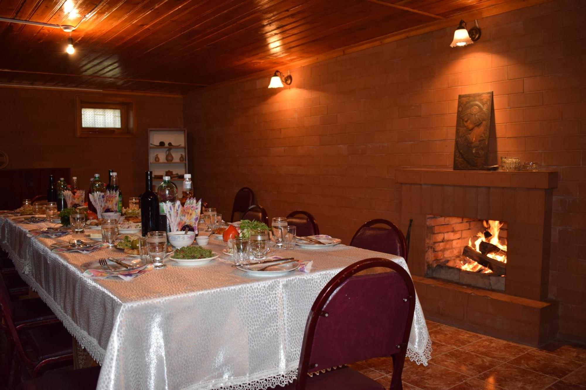 Family Hotel Lago & Wine Cellar Lagodekhi Buitenkant foto