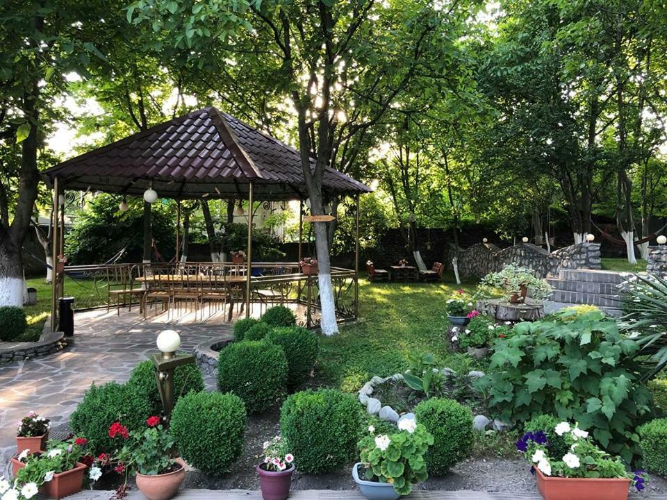 Family Hotel Lago & Wine Cellar Lagodekhi Buitenkant foto